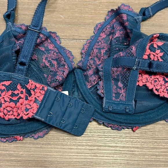 Wacoal 65191 Embrace Lace Underwire Bra - Picture 8 of 8